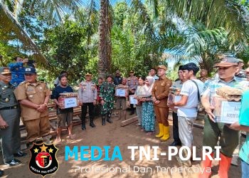 Dua Hari Berturut-turut, Dandim 0420/Sarko Turun Langsung Tinjau Lokasi Banjir Serta Berikan Bantuan