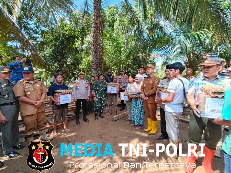 Dua Hari Berturut-turut, Dandim 0420/Sarko Turun Langsung Tinjau Lokasi Banjir Serta Berikan Bantuan