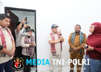 Pastikan Hunian Layak, Mendagri Bersama Menteri PKP Tinjau Perumahan di Sorong