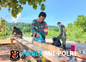 Pembuatan Kusen Dimulai, Satgas TMMD 128 Prioritaskan Kualitas Rumah Warga Tanah Rubuh