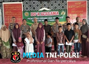 Wujud Syukur, AKBP Muhammad Firdaus Berbagi Kebahagiaan Bersama Anak Yatim di Mapolres Mesuji