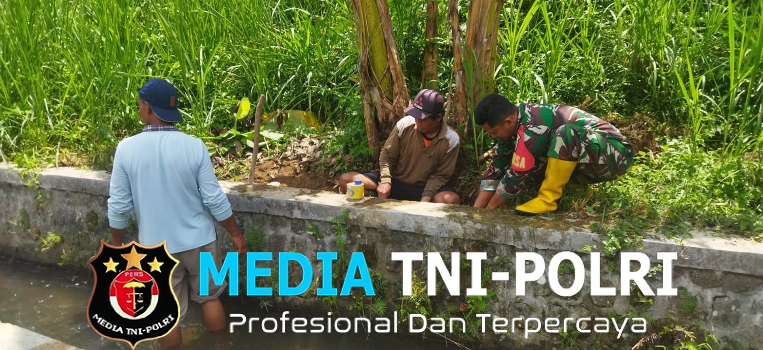 Sinergi Babinsa Dan Warga Desa Semen, Jaga Lingkungan Dan Ketersediaan Air Bersih
