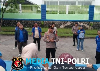 Polsek Cikarang Selatan Lakukan Pengamanan dan Pengawalan Keberangkatan Massa Buruh Menuju Mayday Fiesta 2026 di Jakarta