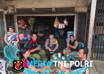 Sambangi Warga Binaannya, Bhabinkamtibmas Subsektor Sompak Sampaikan Pesan Kamtibmas kepada Masyarakat di Wilayah Kecamatan Sompak