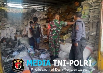 Peran Aktif Babinsa Joyotakan Dalam Pengolahan Bank Sampah
