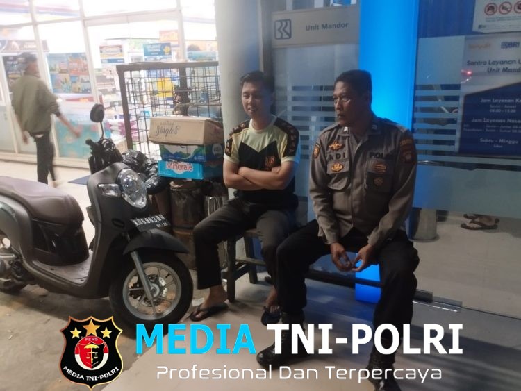 Patroli Humanis Polisi Mandor, Satpam Bank Diminta Lebih Waspada
