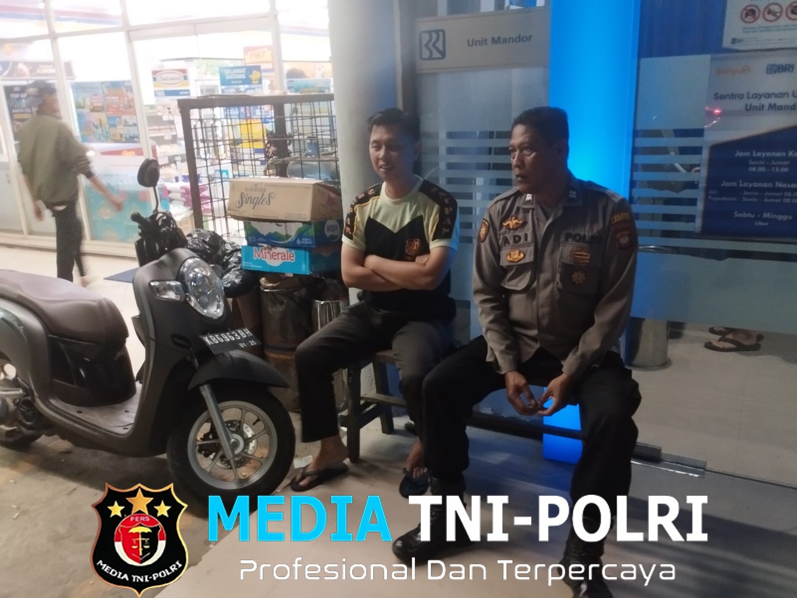 Patroli Humanis Polisi Mandor, Satpam Bank Diminta Lebih Waspada