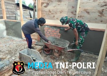 Semangat Gotong Royong, Pembangunan RLH Bapak Lukman Terus Dikebut Satgas TMMD Ke-128