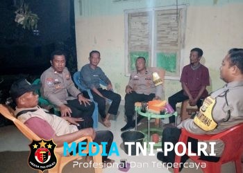 Kanit Binmas Polsek Punggur Sambang Warga Kampung Srisawahan, Perkuat Sinergi Jaga Kamtibmas
