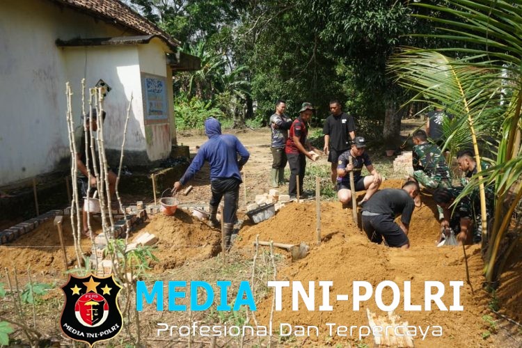 Progres Pembangunan MCK TMMD Ke-128 Terus Berjalan di Desa Pematang Sukatani