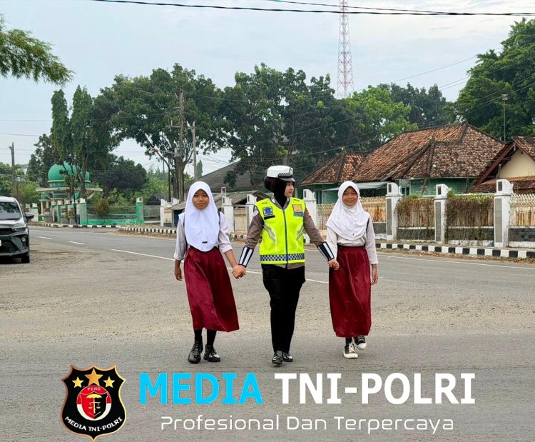 Pam Rawan Pagi Jadi Garda Terdepan Polres Lampung Tengah Ciptakan Kamseltibcar Lantas