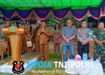 Personel Polsek Mempawah Hulu Hadiri Pelepasan Siswa-Siswi Kelas XII SMA Negeri 1 Mempawah Hulu