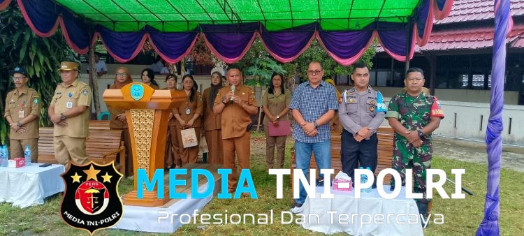 Personel Polsek Mempawah Hulu Hadiri Pelepasan Siswa-Siswi Kelas XII SMA Negeri 1 Mempawah Hulu