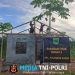 Satgas TMMD Ke-128 Kodim 1801/Manokwari Pasang Rangka Atap Rumah Warga di Kampung Tanah Rubuh