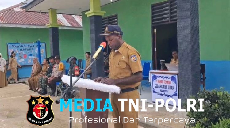 Upacara Pembukaan Ujian Nasional SMP di Ujung Timur Indonesia Berlangsung Khidmat Bersama TNI
