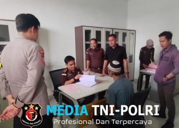 Berkas Lengkap, Penyidik Polsek Pringsewu Kota Limpahkan Tersangka Pencurian Mobil ke JPU