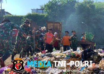 Karya Bakti Satkowil TNI Kodim 0728/Wonogiri Sasar Pasar Sidoharjo