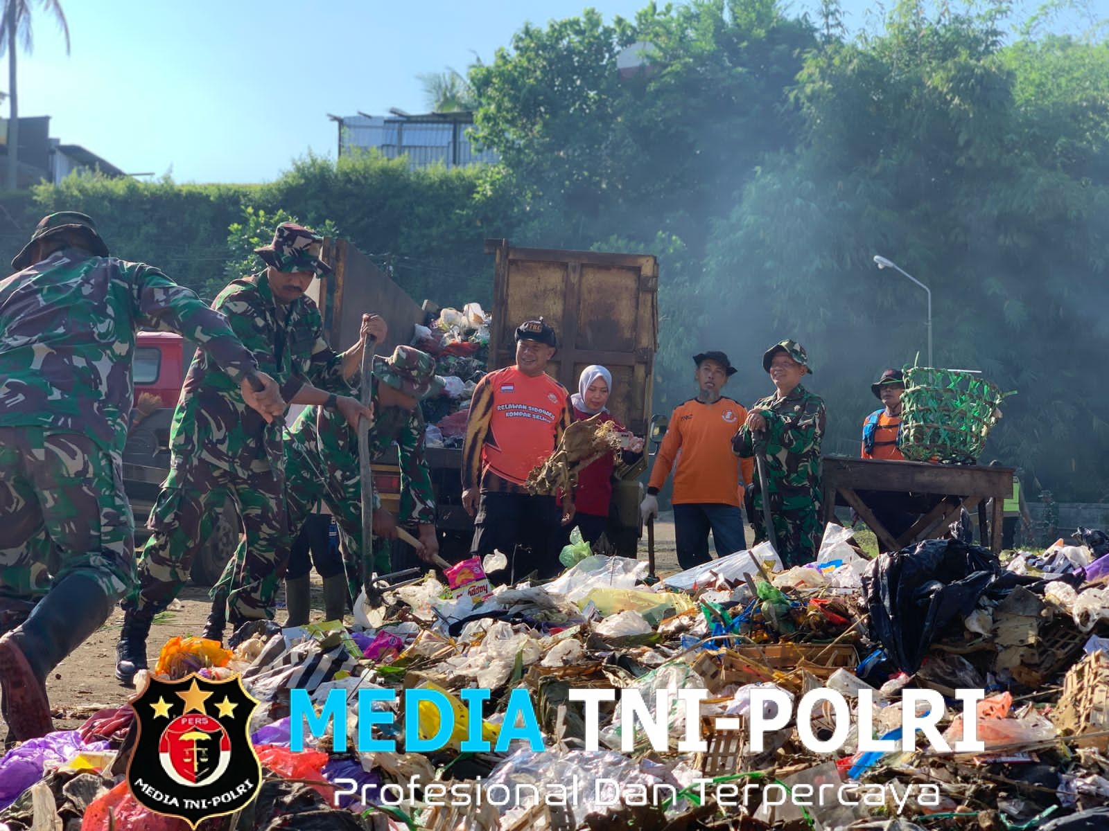 Karya Bakti Satkowil TNI Kodim 0728/Wonogiri Sasar Pasar Sidoharjo