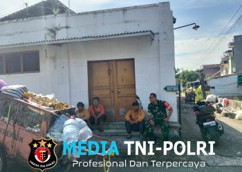Babinsa Serengan Ajak Warga Jaga Kebersihan Demi Masa Depan yang Lebih Baik