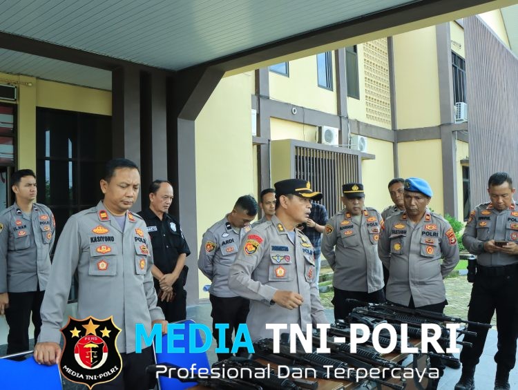 Polres Tulang Bawang Barat Laksanakan Pemeriksaan Berkala Senpi Dinas Milik Personel Polres dan Polsek