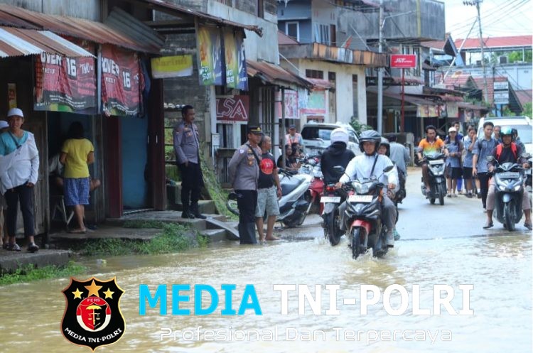 Kapolsek Menyuke Beserta Anggota Lakukan Pengecekan Sungai Menyuke