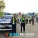 Polisi Kawal Keberangkatan 439 Jemaah Haji Pringsewu ke Asrama Haji Lampung