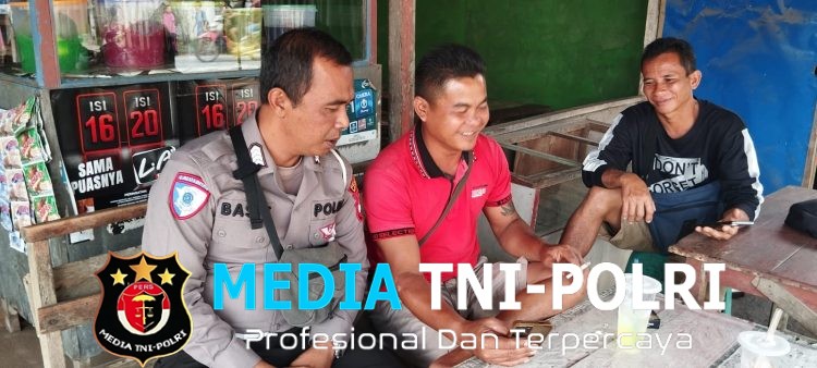 Ngobrol Santai, Kanit Lantas Polsek Mempawah Hulu Tampung Keluh Kesah Warga