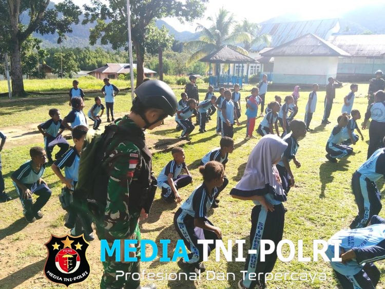 Keceriaan Anak-Anak Kaimana: Satgas Yonif 410/ALG Gelar Senam Gembira di SD Inpres Kiruru