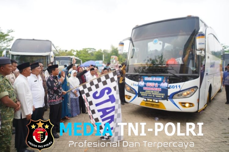 Ratusan Jamaah Calon Haji Kabupaten Pringsewu Resmi Diberangkatkan
