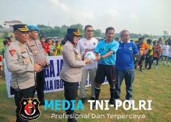 Kapolsek Cikarang Selatan Dampingi Kapolres Metro Bekasi dalam Pembukaan Liga Jabar Istimewa Piala Kapolres 2026 Kategori U-12 di Desa Cibatu