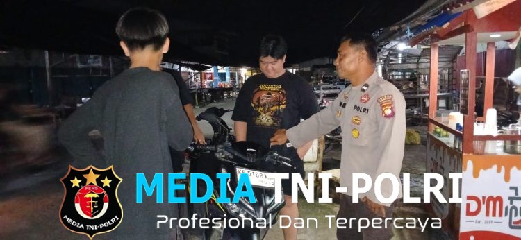 Warga Kaget Dihentikan Polisi Saat Jalan Malam, Ternyata Ini Tujuannya