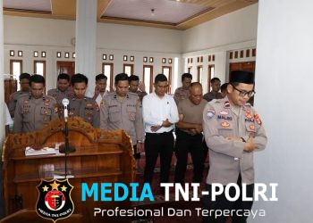Polres Lampung Barat Laksanakan Shalat Ghaib untuk Brigpol Arya Supena, S.H.