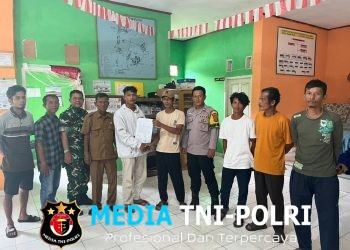 Bhabinkamtibmas Polsek Kotabumi Kota Berhasil Mediasi Perselisihan Warga Melalui Rembuk Pekon