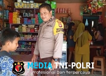 Bhabinkamtibmas Polsek Kuala Behe Sambangi Warga Binaan, Menjaga Silaturahmi dan Kamtibmas