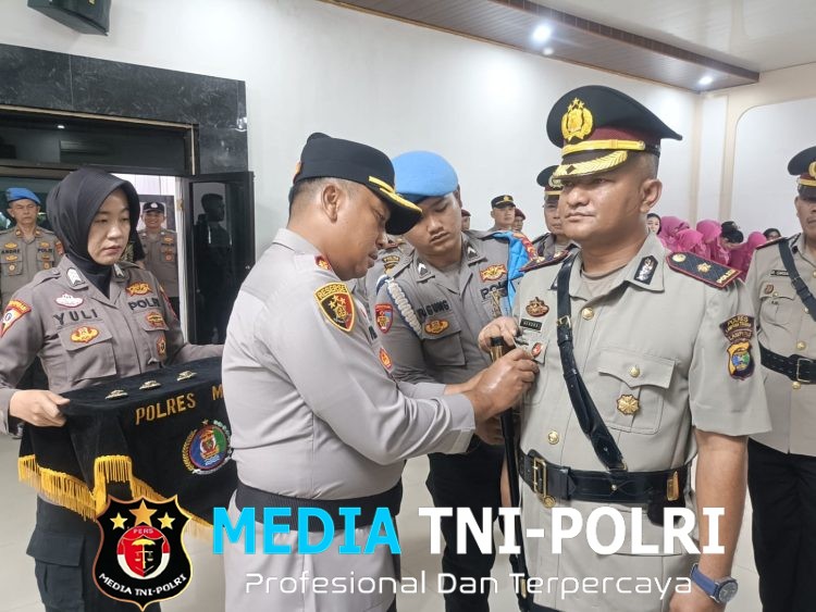Kapolres Mesuji Pimpin Langsung Upacara Serah Terima Jabatan Pejabat Utama Polres Mesuji