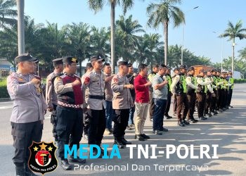 Kapolsek Cikarang Selatan Pimpin Pengamanan Keberangkatan Massa Buruh FSPMI Menuju DPRD Kabupaten Bekasi