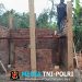 Meski Cuaca Kurang Mendukung, Satgas TMMD Kodim 0402/OKI Tetap Semangat Pasang Bata MCK