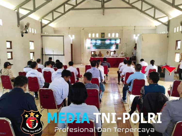 Kapolsek Sebangki Hadiri Sertijab Camat Sebangki, Suasana Meriah Penuh Kebersamaan