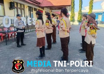 Seru dan Menegangkan! Siswa Saka Bhayangkara Polres Landak Belajar Cara Selamat dari Gigitan Ular