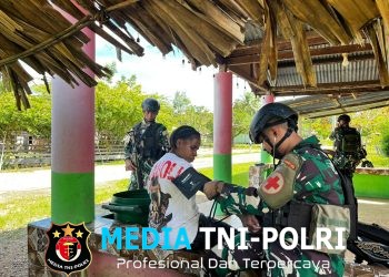 Hangatnya Pengabdian, TNI Hadir Membawa Harapan Kesehatan di Perbatasan