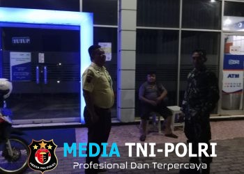 Jaga Keamanan Hingga Dini Hari, Serda Ali Maksum Sambangi Obyek Vital