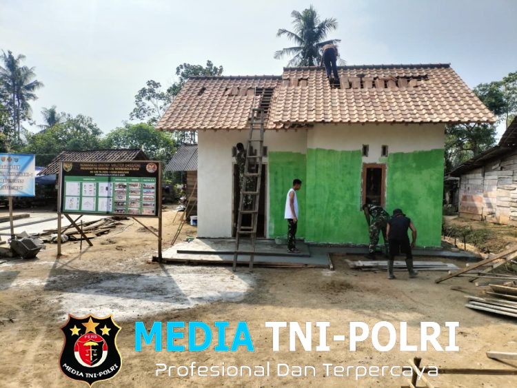Harapan Baru di Desa Pematang Sukatani, Sentuhan Cat Menghidupkan Asa Rumah Bapak Joni