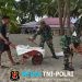 Peduli Lingkungan, Satgas Pamtas RI–Malaysia Yonarmed 19/Bogani Bersama Warga Bersihkan Pantai Babo