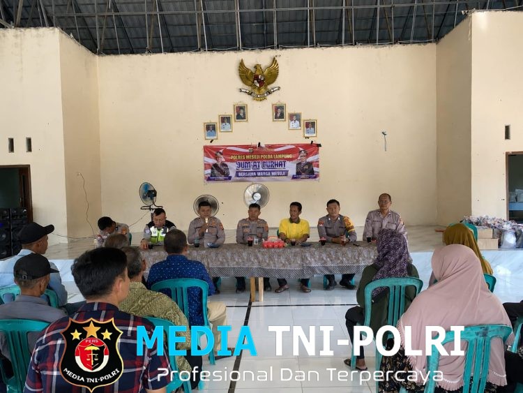 Dengar Aspirasi Warga, Polres Mesuji Gelar Jumat Curhat Sekaligus Salurkan Sembako di Desa Budi Aji
