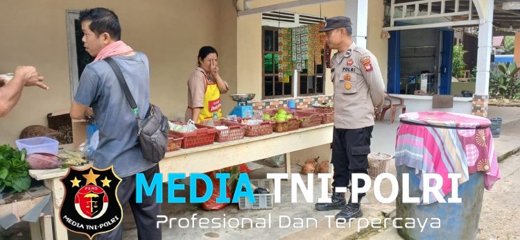 Tak Kenal Libur, Polisi Turun Langsung Jaga Keamanan Warga