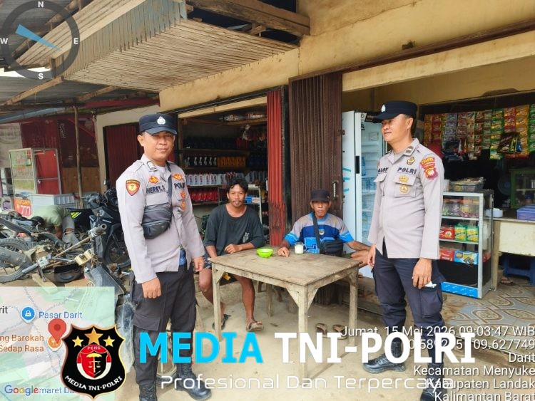 Samapta Polsek Menyuke laksanakan Patroli Siang dan Sampaikan Imbauan Kamtibmas Kepada Warga