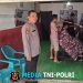 Suasana Santai Penuh Keakraban, Polisi Sambangi Warga dan Tukang Cukur Saat Patroli