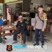 Sosok Polisi Humanis! Bhabinkamtibmas Ini Akrab dan Ramah Saat Sambangi Warga