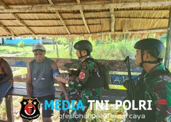 Satgas Pamtas Kewilayahan Yonif 410/ALG Pos Teluk Etna Laksanakan Yankesling dan Berikan Edukasi Kesehatan Kepada Masyarakat Kampung Ururu