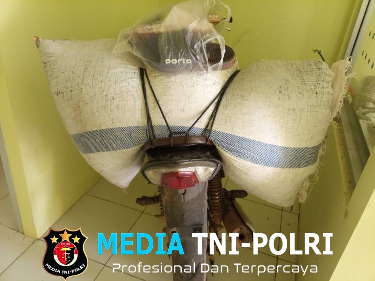 Patroli Malam, Anggota Polsubsektor Ulu Belu Amankan Motor dan Dua Karung Kopi Diduga Hasil Curian, Pelaku Kabur